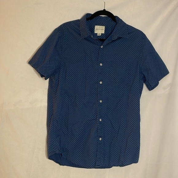 AMERICAN EAGLE SHORT SLEEVE BUTTON DOWN SHIRT (M) - Picture 1 of 6